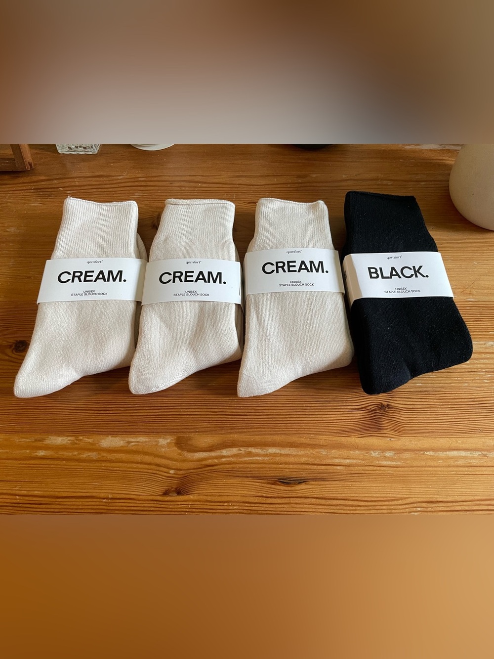 qomfort Unisex Socks Set of 6 Size M - 4 Cream and 2 Black
